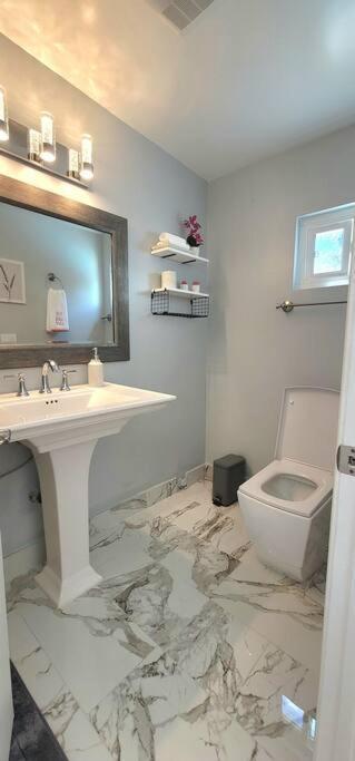Villa Newly Furnished Pool House Los Ángeles Exterior foto