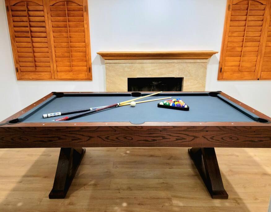 Villa Newly Furnished Pool House Los Ángeles Exterior foto